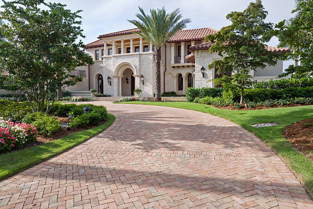Best Driveway Paving Contractor  in Avenel, NJ